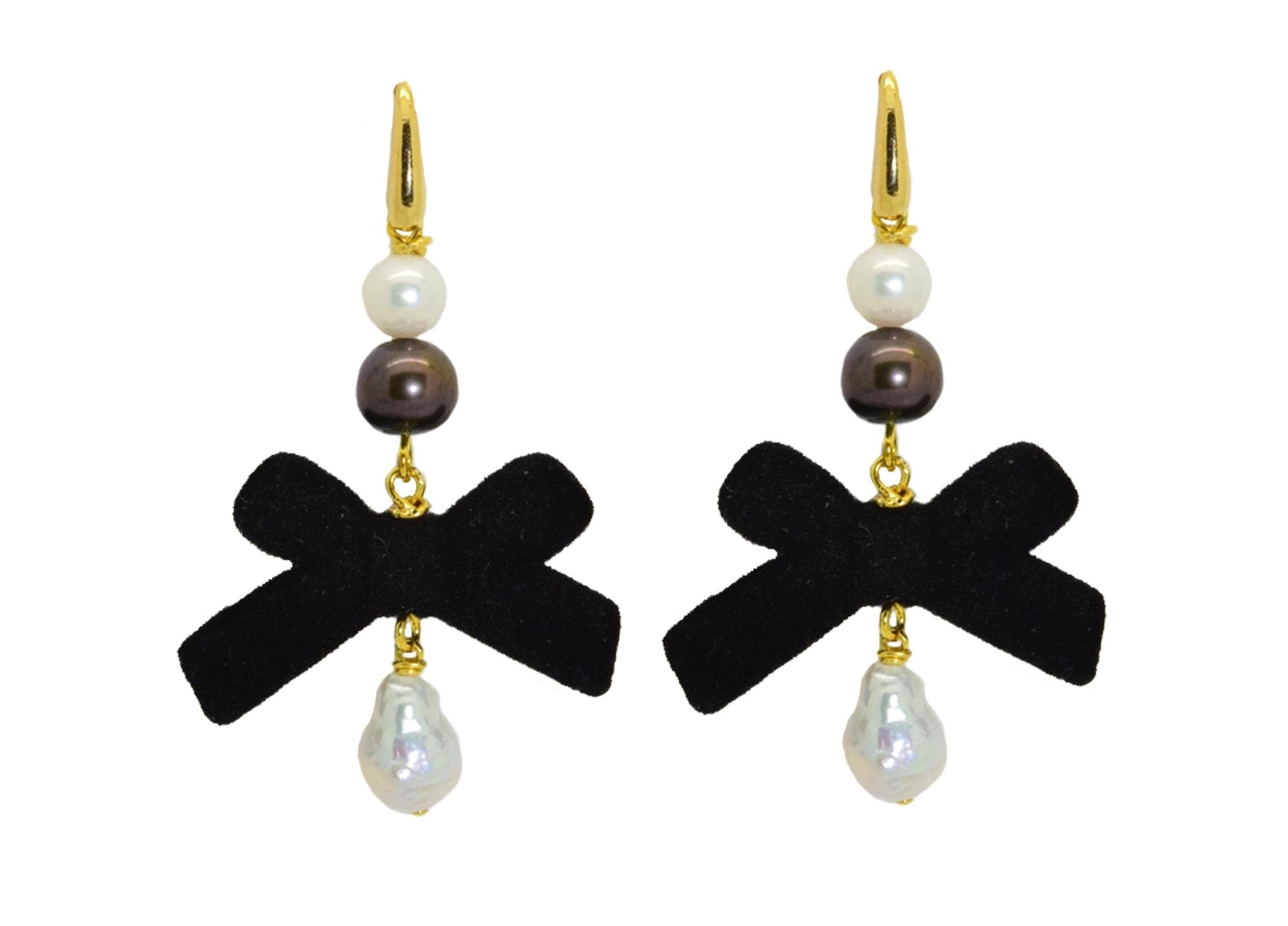 Miccy's | Black Velvet Bow with pearls| Resin Earrings